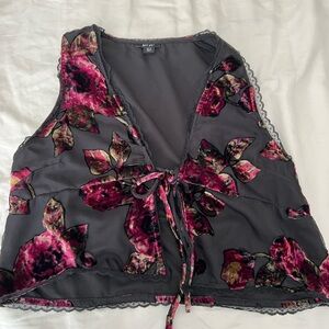 Nasty Gal Black Floral Sleeveless Blouse